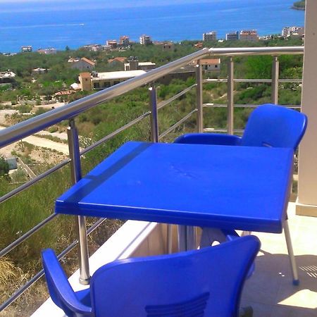 Marika'S Apartments Himare Exterior foto