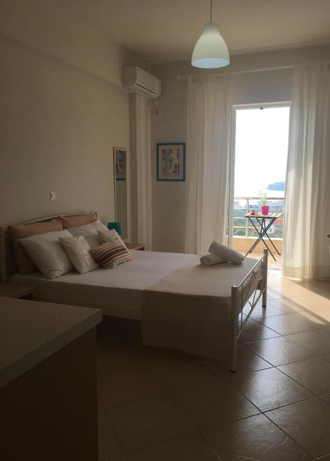 Marika'S Apartments Himare Exterior foto